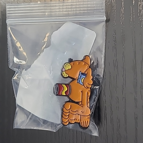 Garfield Inspired Enamel Pin - Picture 3 of 3